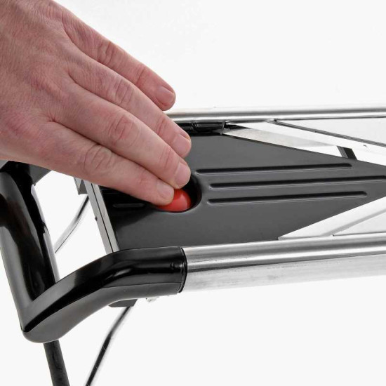 Westmark 11302260 szeletelő 5 különböző 'V'-alakú pengével