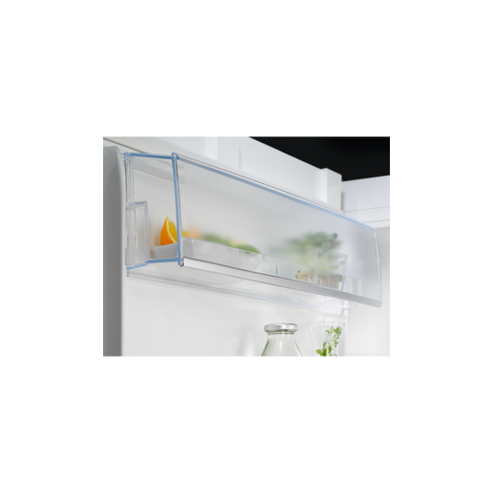 Electrolux LRS2DE39W egyajtós hűtőszekrény, 390L, E energiaosztály 