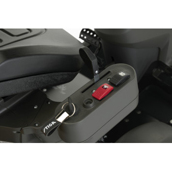 Stiga PARK 500 W, 7000m2,frontkaszás fűnyíró traktor (Vágóasztal nélkül),mulcsozás,hátsó kidobás funkcióval ,hidrosztatikus váltóval 