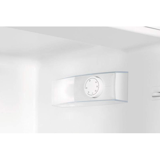 Zanussi ZRDN39FW hűtőszekrény 186 cm