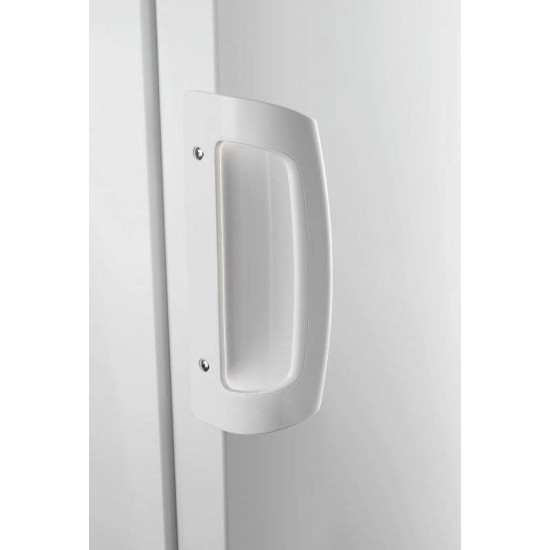 Zanussi ZRDN39FW hűtőszekrény 186 cm