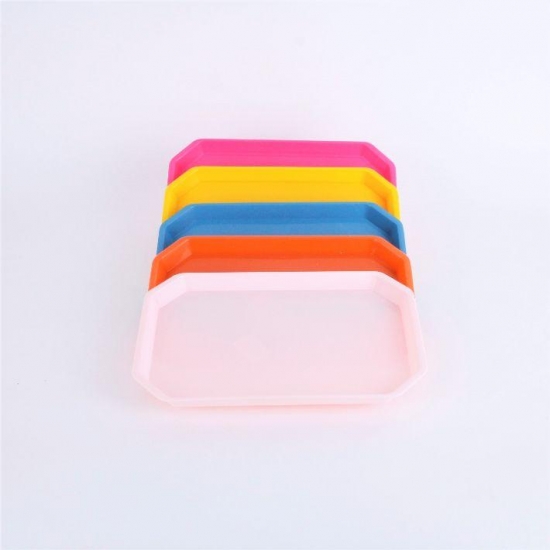 Műanyag tálca kicsi M0349 31X20cm