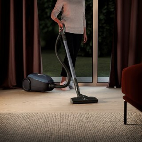 Electrolux PD82-8DB porzsákos porszívó alacsony zajszinttel 57 dB, kék, 600W 