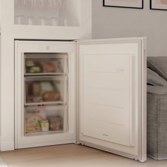 Candy CNUQ2L58EW fagyasztószekrény, 90L, 54.5x57x86 cm, fehér szín 