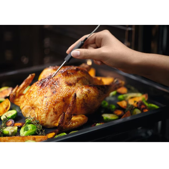 Electrolux EOE8P39WV beépíthető sütő, 72L, Wifi, pirolitikus tisztítás, 59.6x56.9x59.4 cm, fehér szín