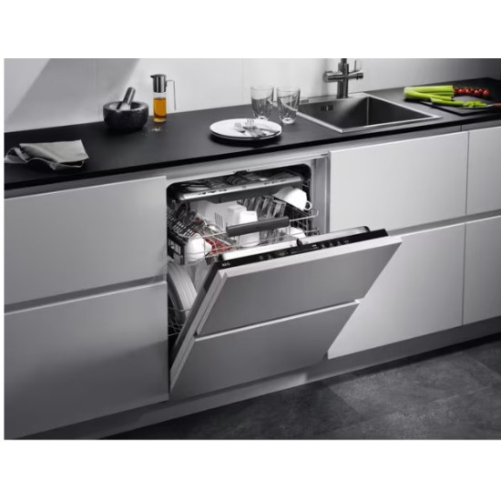 AEG FSE74707P teljesen beépíthető mosogatógép, 15 teríték, inverter motor, 3 kosár, 59.6x55x81.8 cm