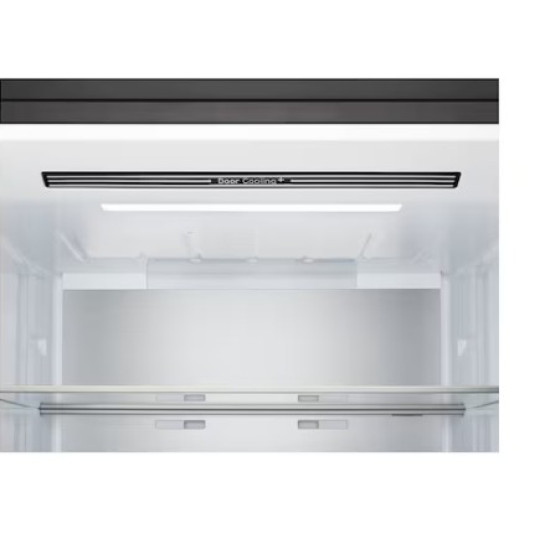 LG GBBW726CEV Total No Frost alulfagyasztós kombinált hűtőszekrény, 326/139L, Smart Inverter Kompresszor, Wifi, 69.7x70.4x203 cm, fémes fekete szín 