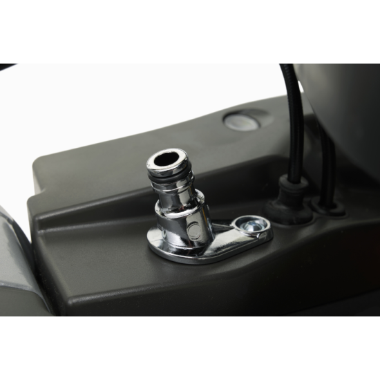 Stiga TWINCLIP 950 VE benzinmotoros önjárós fűnyíró,hátsó és oldalsó kidobás, mulcsozás, gyűjtés funkció, 3.2kW, gombnyomással indítható, Engine Start rendszer 