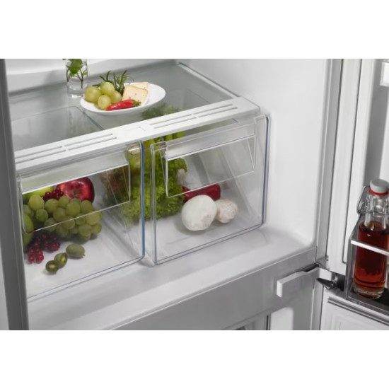 AEG OSC5D181ES beépíthető alulfagyasztó kombinált hűtőszekrény, 196/73L, 54.6x54.9x177.2 cm