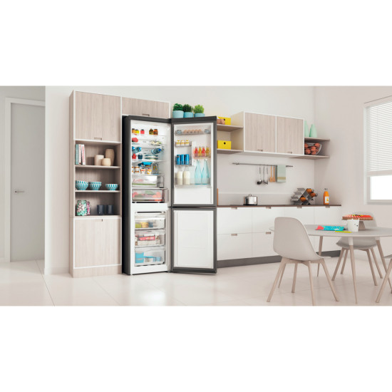 Indesit INFC9 TO32X Total No Frost alulfagyasztós kombinált hűtőszekrény, 263/104L, 59.6x67.8x202.7 cm, inox szín 