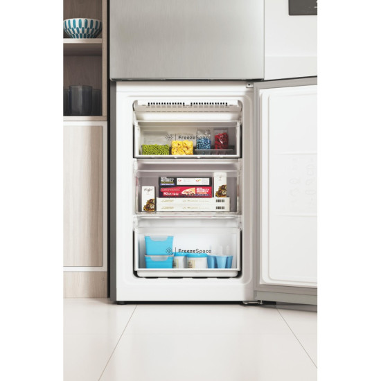 Indesit INFC9 TO32X Total No Frost alulfagyasztós kombinált hűtőszekrény, 263/104L, 59.6x67.8x202.7 cm, inox szín 