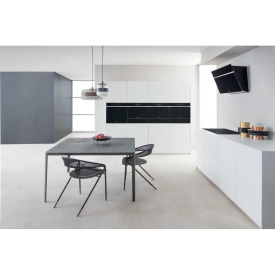 Whirlpool WHVS 90F LT C K beépíthető falra szerelhető döntött kürtös konyhai elszívó, 50.4x37x89.8 cm, fekete szín 