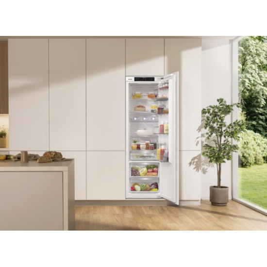 Gorenje RI517E62WF beépíthető egyajtós hűtőszekrény, 300L, WIFI, inverteres kompresszor, 54x54.5x177.2 cm 