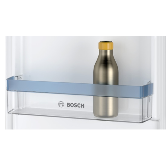 Bosch KIV86VSE0 beépíthető alulfagyasztós kombinált hűtőszekrény  177.2 x 54.1 cm, LED kijelző, VitaFresh XXL