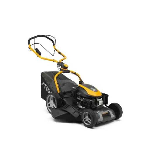 Stiga COMBI 748 SE elektromos indítású önjárós benzinmotoros fűnyíró 4 az 1-ben: gyűjtés, mulcsozás, oldalsó és hátsó ürítés akár 25°-os szögben elfordítható a tolókar – így a sövények alatt és a falak mentén is nyírhat