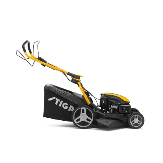 Stiga COMBI 748 SE elektromos indítású önjárós benzinmotoros fűnyíró 4 az 1-ben: gyűjtés, mulcsozás, oldalsó és hátsó ürítés akár 25°-os szögben elfordítható a tolókar – így a sövények alatt és a falak mentén is nyírhat