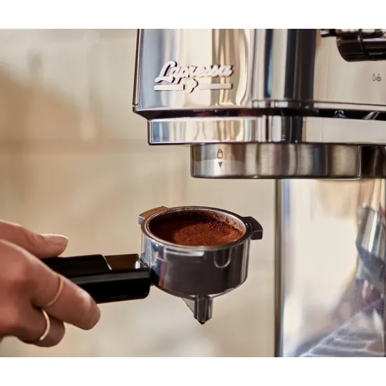 Tchibo Lapressa presszó kávéfőző, 1300W, ezüst szín 