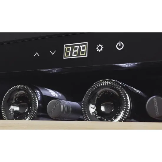 CASO WineSafe 18EB  beépíthető borhűtő 