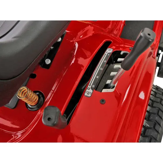 Troy-Bilt Pony 92T-S oldalkidobós mulcsozós fűnyíró traktor 92 cm, 7.5 kW