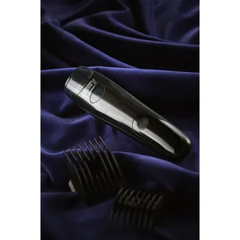 Camry CR2833 vákumos szakállvágó fekete