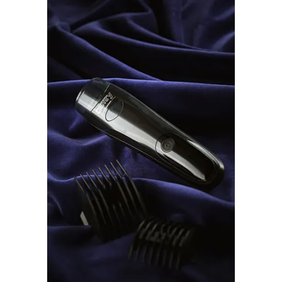 Camry CR2833 vákumos szakállvágó fekete