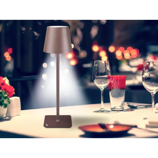 Beper P201UTP113 asztali lámpa USB-töltéssel barna