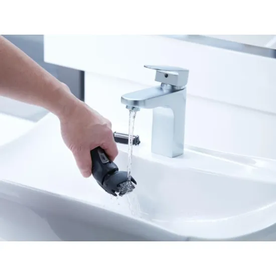 Pansonic ES-RW31 elektromos borotva wet&dry