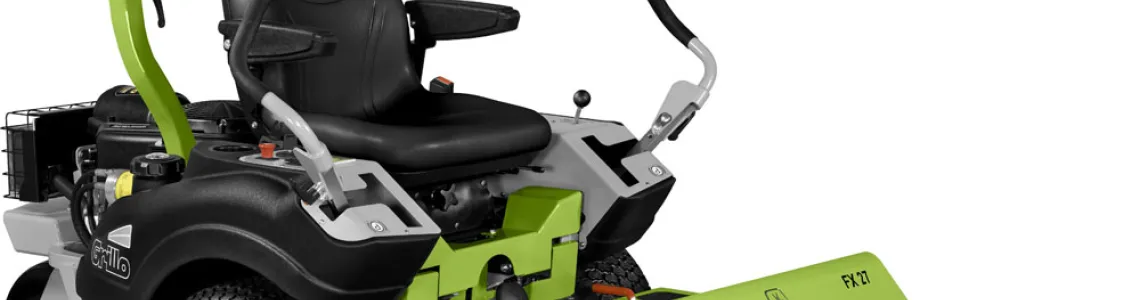 Helyben forduló frontkaszás fűnyíró traktor