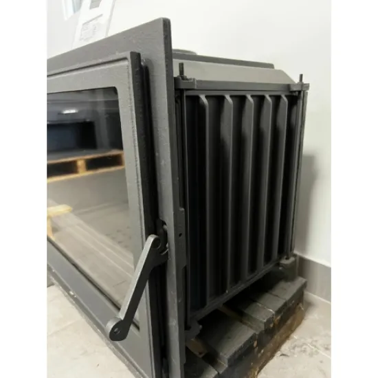 Warnex Ferguss FG18 beépíthető öntvény kandalló betét 11,9 kW