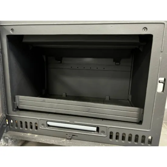 Warnex Ferguss FG18 beépíthető öntvény kandalló betét 11,9 kW