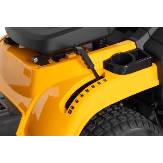 Stiga ESTATE 384 M fűgyűjtős fűnyíró traktor,mechanikus váltóval,gyűjtő,hátsó kidobó funkcióval