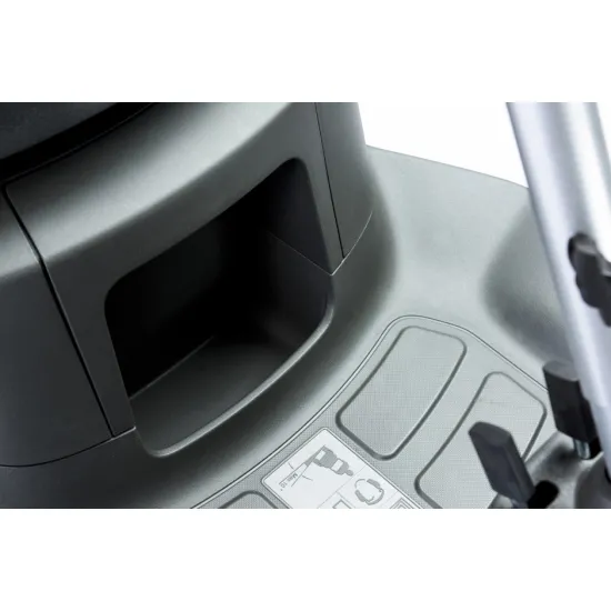 Stiga PARK 300 frontkaszás fűnyíró traktor, 3000m2 (Vágóasztal nélkül), hidrosztatikus váltóval 