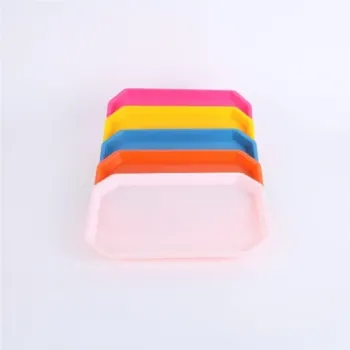 Műanyag tálca kicsi M0349 31X20cm