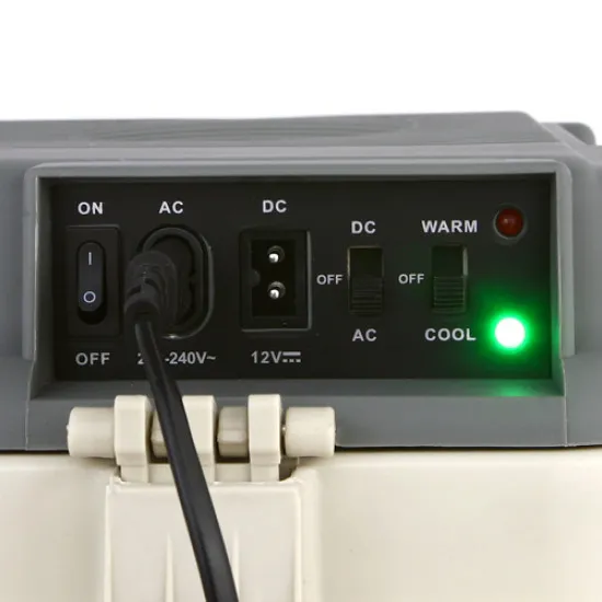 Camry CR8065 autós hűtőtáska 24l hálózati 230V/autós üzemmód 12V