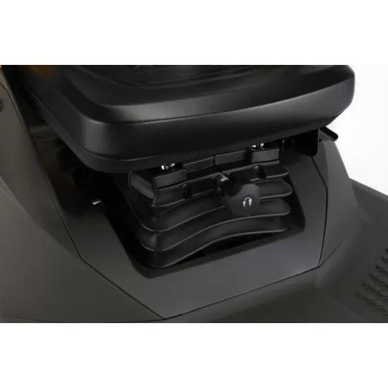 Stiga GYRO 900e helyben forduló akkumulátoros fűnyíró traktor,szénkefe nélküli motor,hátsó kidobás,mulcsozás(opcionális) funkcióval