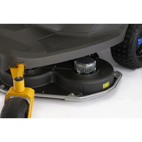 Stiga GYRO 900e helyben forduló akkumulátoros fűnyíró traktor,szénkefe nélküli motor,hátsó kidobás,mulcsozás(opcionális) funkcióval