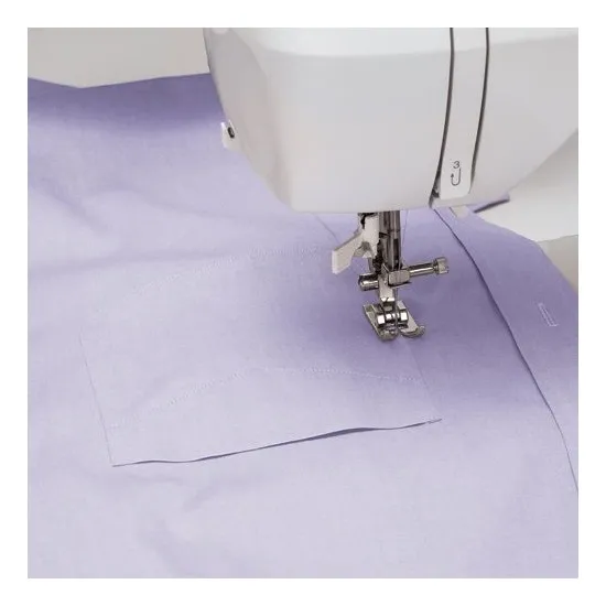 Singer 6680 Starlet varrógép asztallal, 80 öltésminta, akár 6,5 mm széles öltések. LCD kijelző