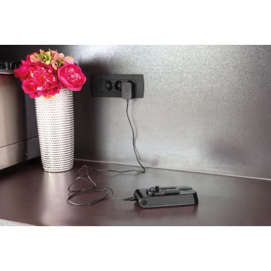 Hisense HVC6664BK vezeték nélküli álló porszívó, 400W, fekete szín 