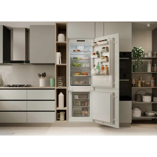 Candy CNBQL3518EV beépíthető alulfagyasztós kombinált hűtőszekrény, 194/74L, 54x55x177.2 cm 