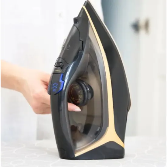 MPM MPM-MZE-26 vezeték nélküli gőzölős vasaló, 2600W, fekete szín