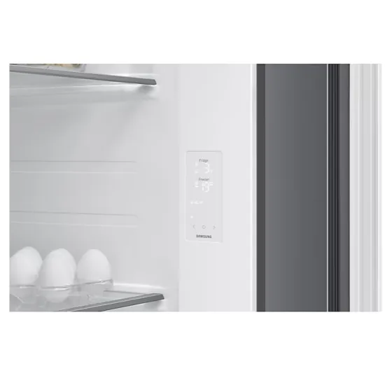 Samsung RS70F64KETEO side by side hűtőszekrény, 420/220L, AI inverteres kompresszor, 91.2x72.6x178.4 cm, matt metál DOI szín