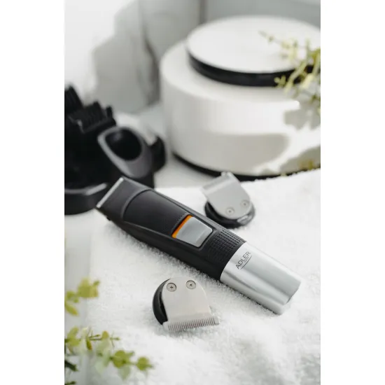 Adler AD 2943 5 az 1 ben multifunkciós testszőrzetnyíró, orrszőrzetvágó, borotva, hajvágó, szakállvágó és precíziós vágó, fekete/szürke szín