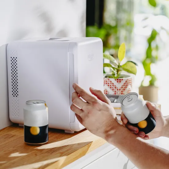 Adler AD8084W mini hűtőszekrény 4L, fehér szín 