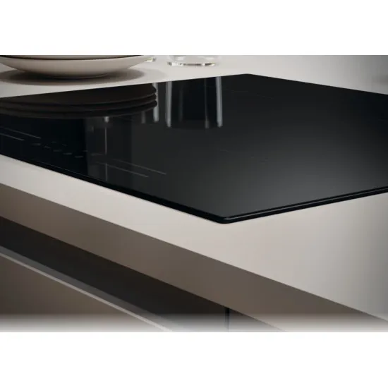 Candy CI642CA beépíthető indukciós kerámialap, fekete szín, 59x52x6.2 cm