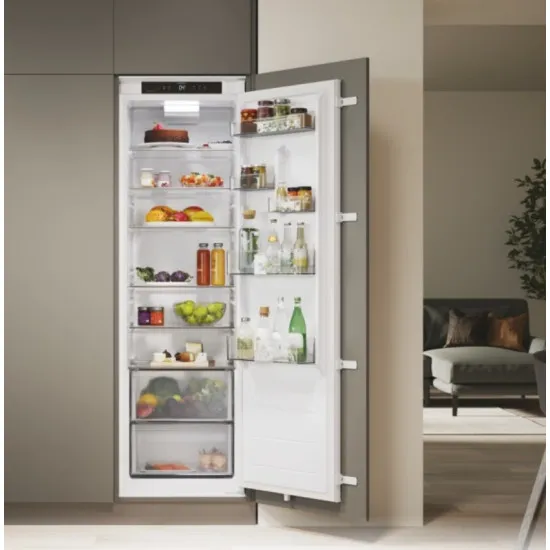 Candy CML5518EVWL beépíthető egyajtós hűtőszekrény, Wifi, 315L, 54x55x177.2 cm