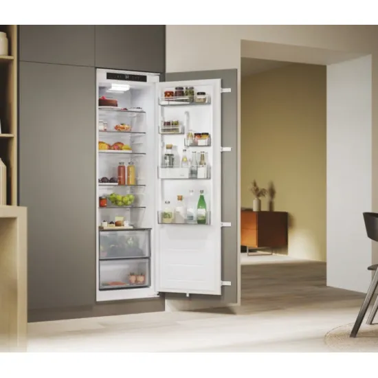 Candy CML5518EVWL beépíthető egyajtós hűtőszekrény, Wifi, 315L, 54x55x177.2 cm