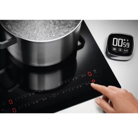 Electrolux EIS62453IT beépíthető indukciós kerámialap, 58x51x4.4 cm, fekete szín 