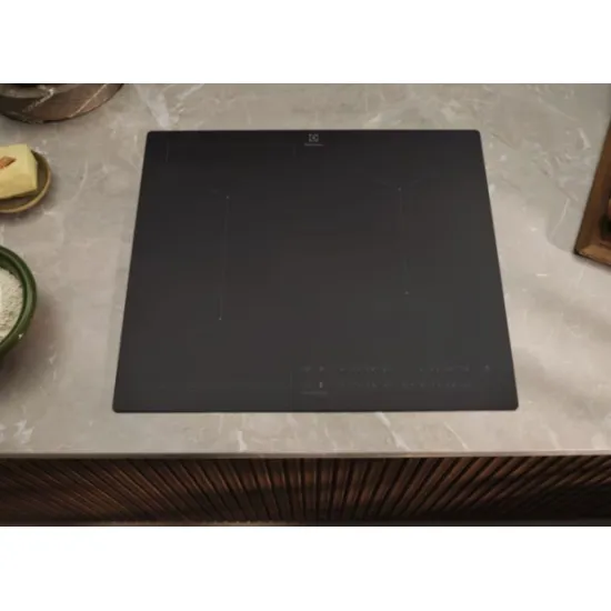 Electrolux EIV63443CT beépíthető indukciós kerámialap, Bridge összekapcsolható főzőzóna, 59x52x4.4 cm, matt fekete szín 