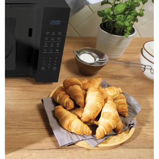 Hisense H25MOBS7 mikrohullámú sütő, 900W, 25L, fekete szín 