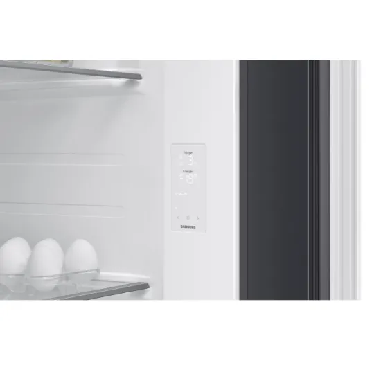 Samsung RS70F64KEFEO side by side hűtőszekrény, 420/220L, AI inverteres kompresszor, Wifi, 91.2x72.6x178.4 cm, fekete DOI szín 